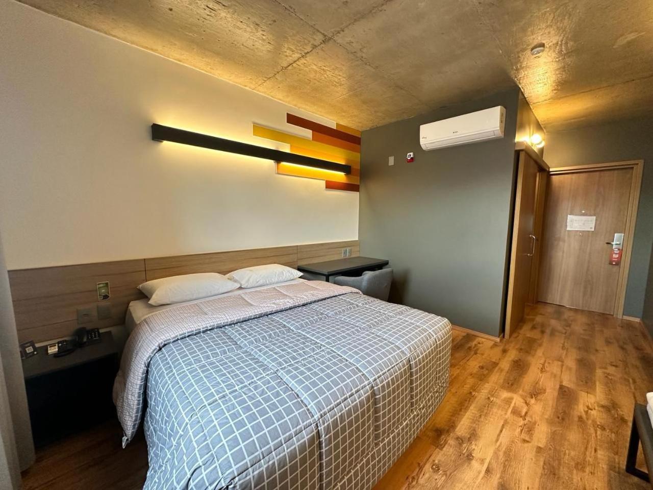 Hotel 10 Сорисо Екстериор снимка