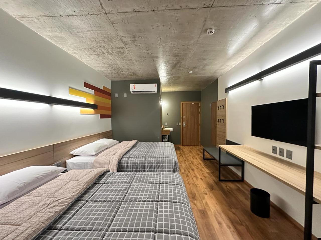 Hotel 10 Сорисо Екстериор снимка
